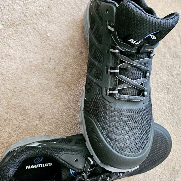 NAUTILUS  Mens Work Shoes [NWT] - Picture 7 of 8
